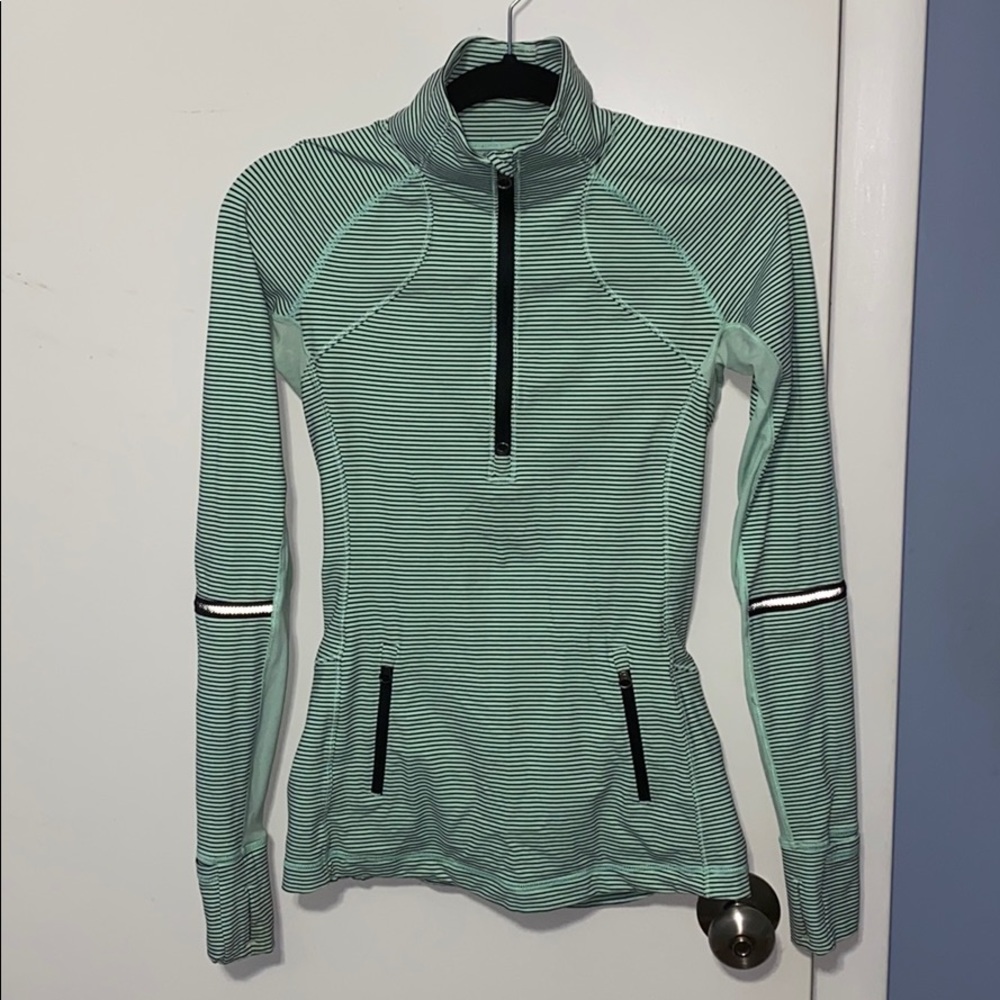 Lululemon “breathable” pullover
